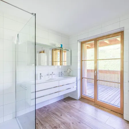 Alpin Apartment Schroecken
